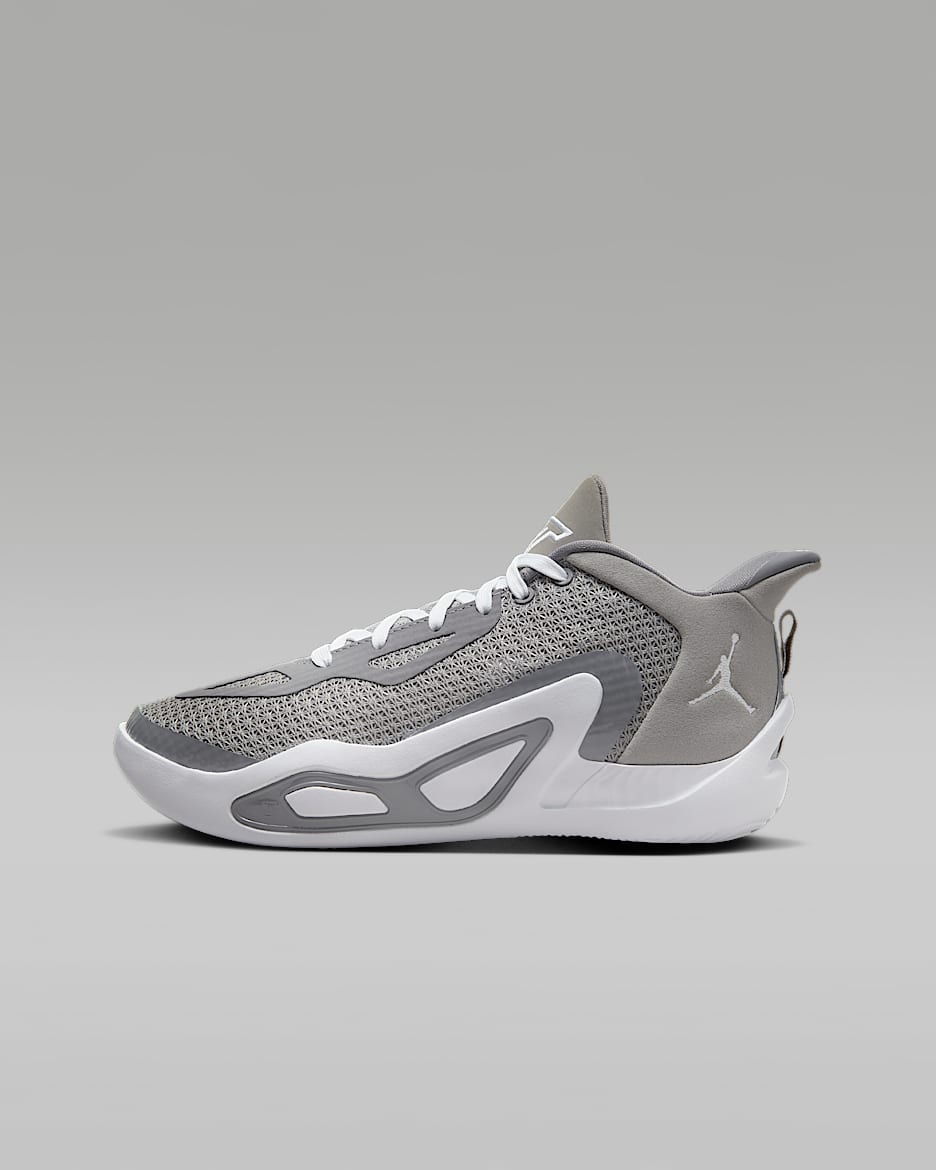 Nike basketball shoes grey shop